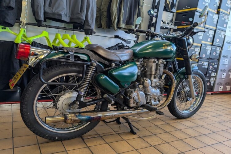 ROYAL ENFIELD BULLET 500