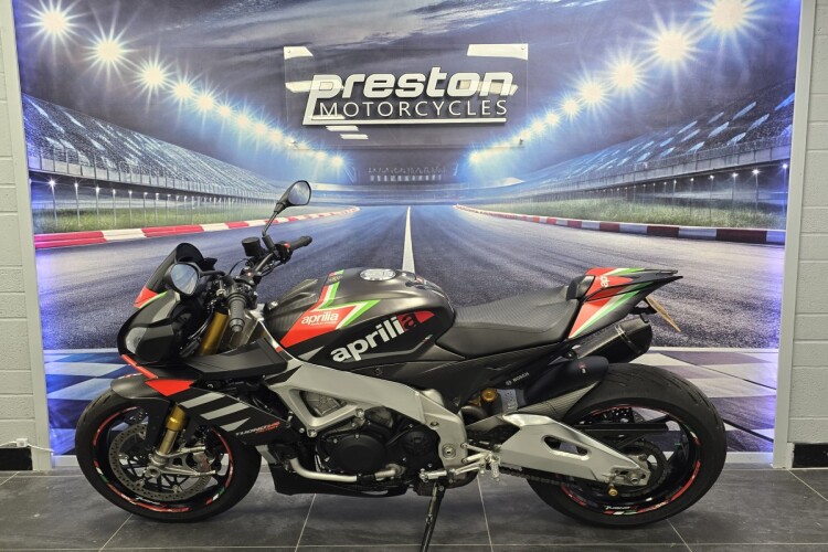APRILIA TUONO 1100 V4