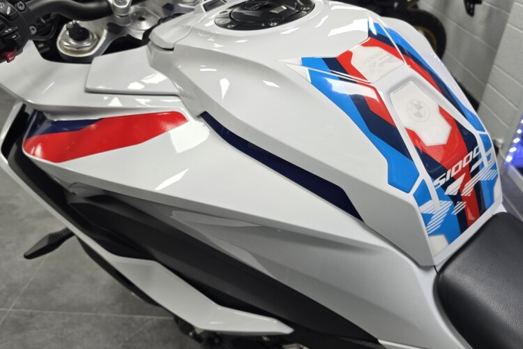 BMW S 1000 XR