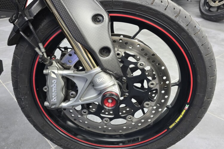 DUCATI HYPERMOTARD 950