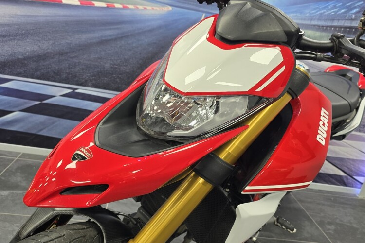 DUCATI HYPERMOTARD 950