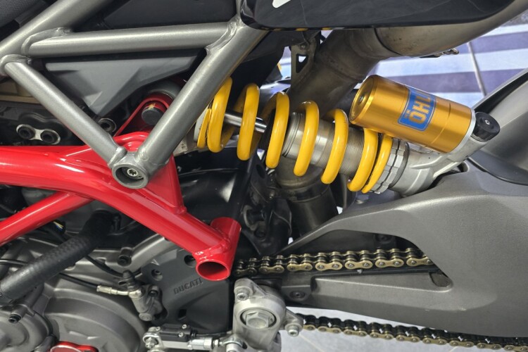 DUCATI HYPERMOTARD 950