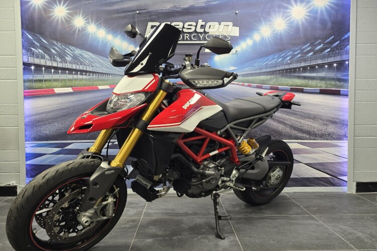 DUCATI HYPERMOTARD 950