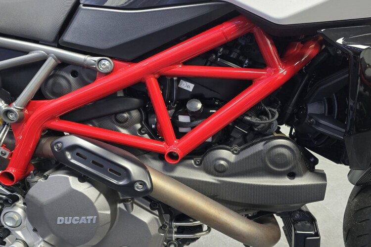 DUCATI HYPERMOTARD 950