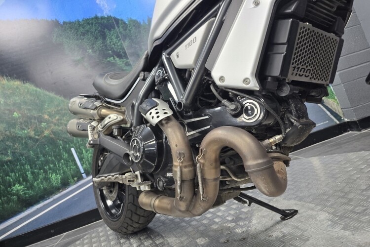 DUCATI SCRAMBLER 1100