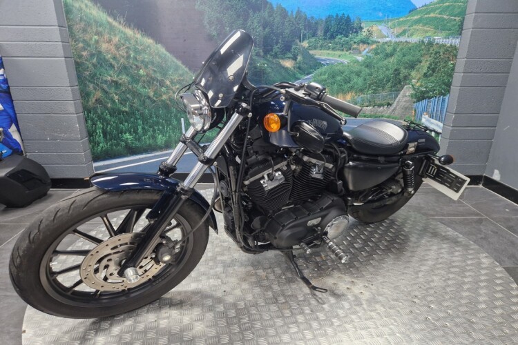 HARLEY-DAVIDSON SPORTSTER