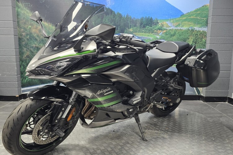 KAWASAKI NINJA 1000SX