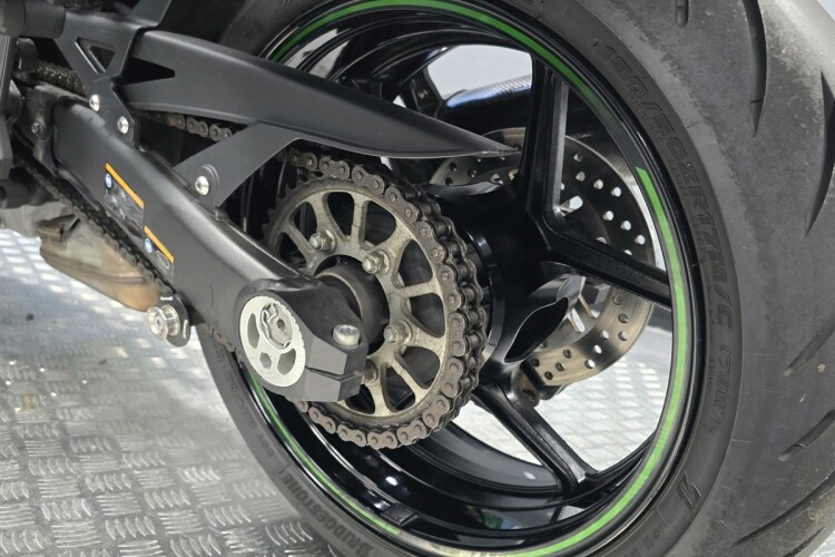 KAWASAKI NINJA 1000SX