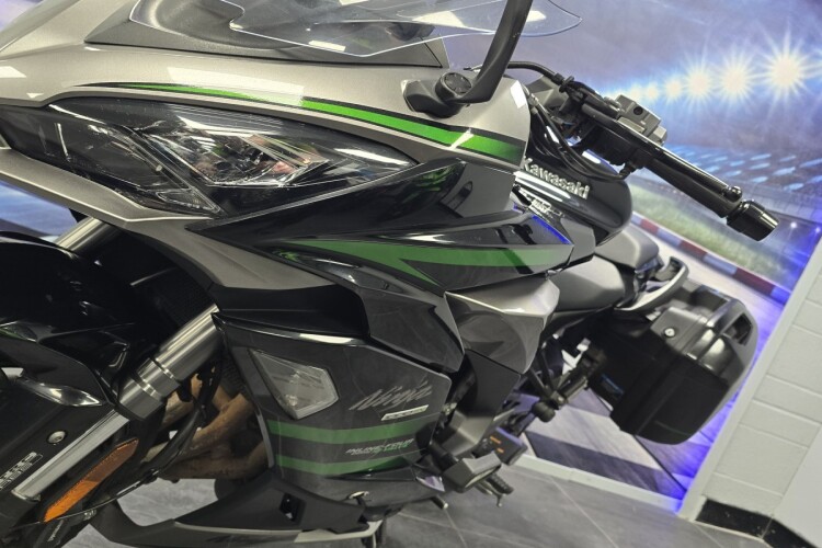 KAWASAKI NINJA 1000SX