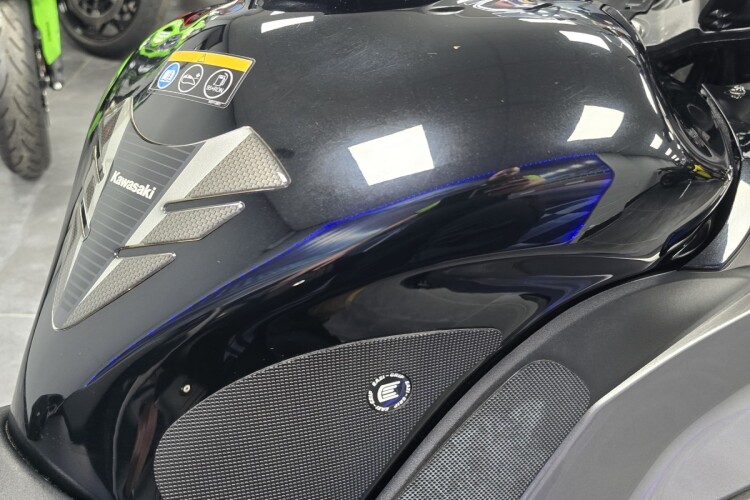 KAWASAKI NINJA 1000SX