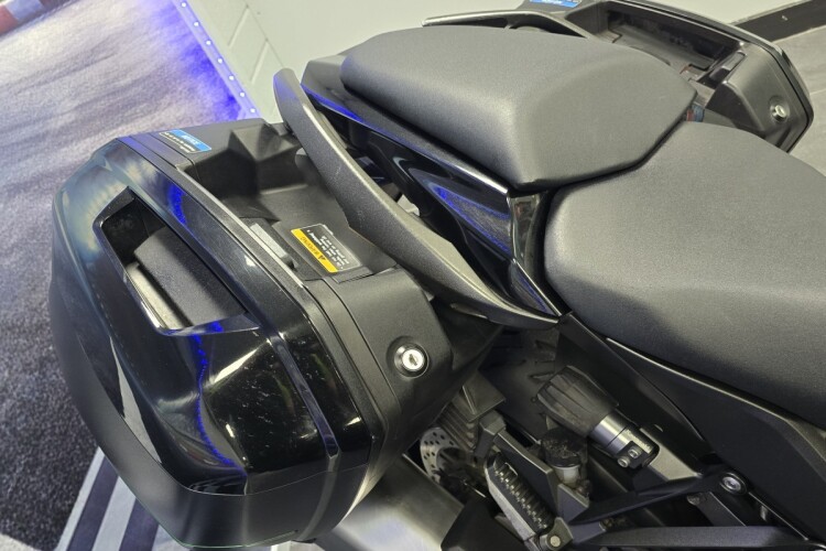 KAWASAKI NINJA 1000SX