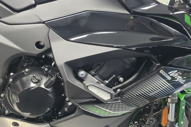 KAWASAKI NINJA 1000SX