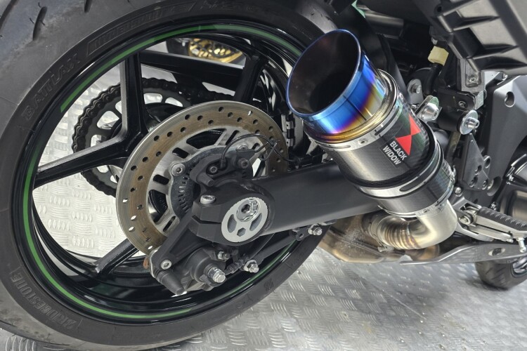 KAWASAKI NINJA 1000SX