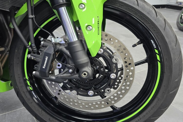 KAWASAKI NINJA ZX-4RR