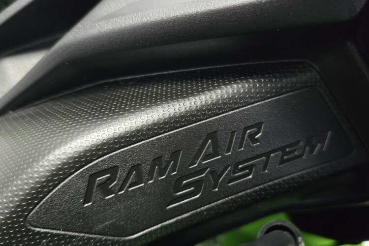 KAWASAKI NINJA ZX-4RR