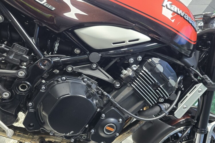 KAWASAKI Z900 RS