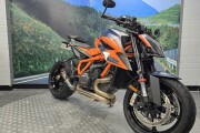 KTM 1290 SUPER DUKE R