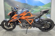 KTM 1290 SUPER DUKE R