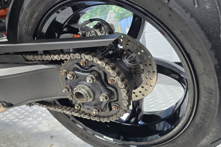 KTM 1290 SUPER DUKE R