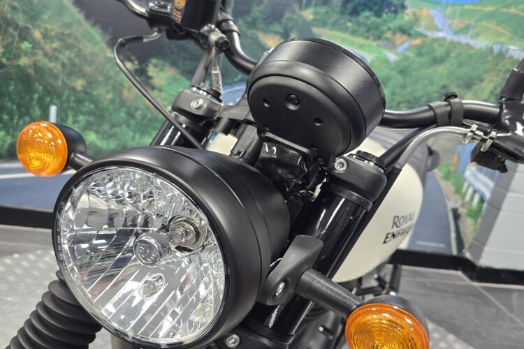 ROYAL ENFIELD HUNTER 350