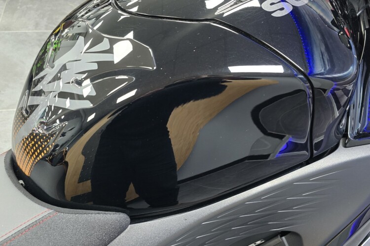 SUZUKI GSX1300R HAYABUSA