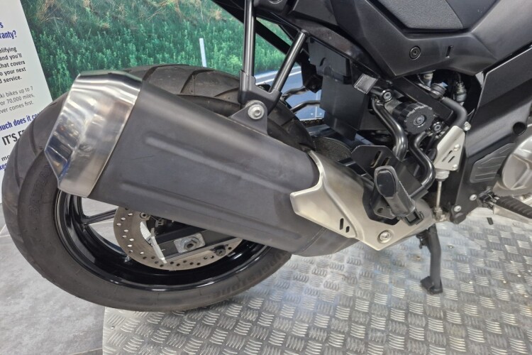SUZUKI V-STROM 650