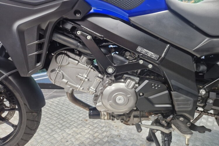 SUZUKI V-STROM 650