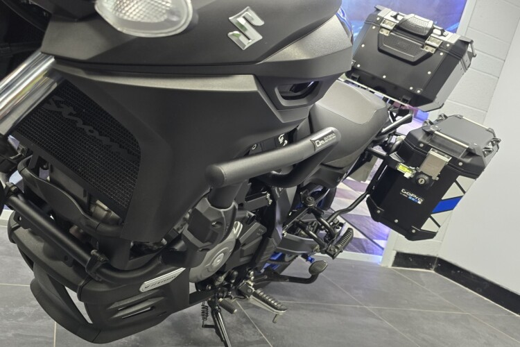 SUZUKI V-STROM 650