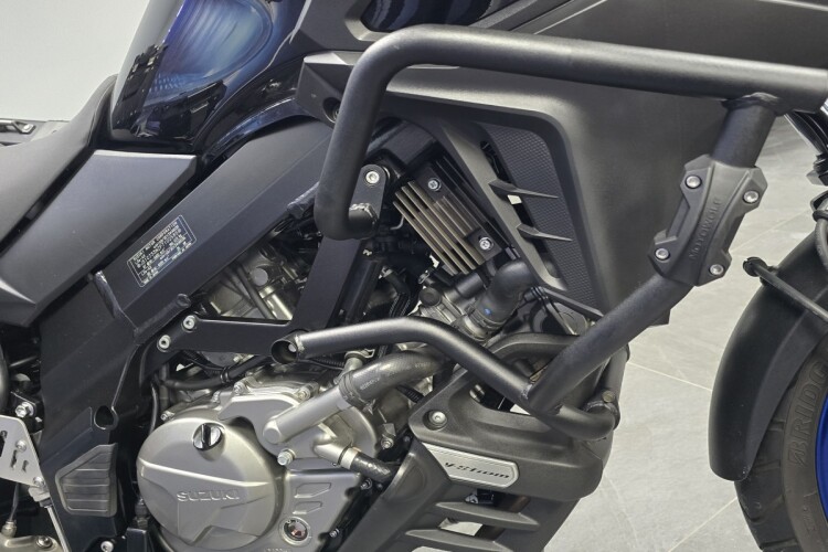 SUZUKI V-STROM 650
