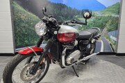 TRIUMPH BONNEVILLE T100