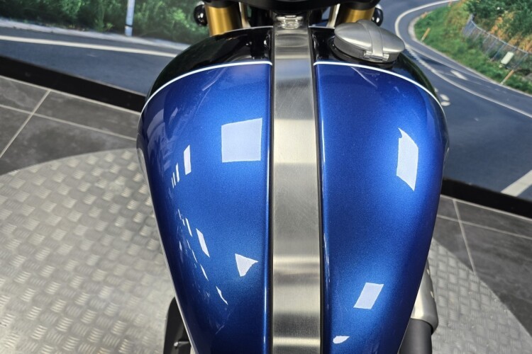 TRIUMPH SCRAMBLER 1200