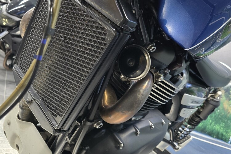 TRIUMPH SCRAMBLER 1200