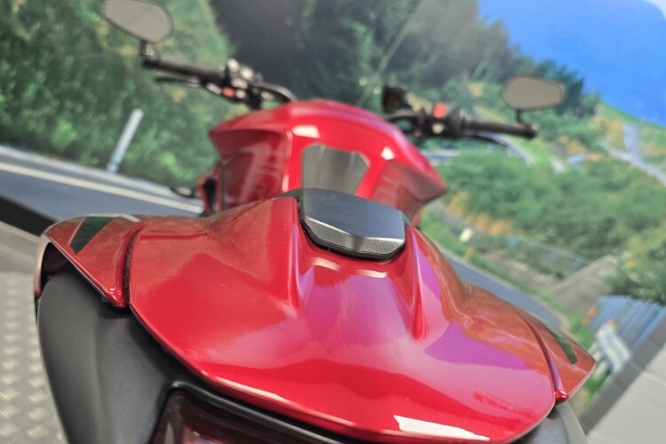 TRIUMPH STREET TRIPLE 765