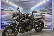 TRIUMPH STREET TRIPLE 765
