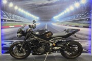 TRIUMPH STREET TRIPLE 765