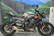 TRIUMPH STREET TRIPLE 765