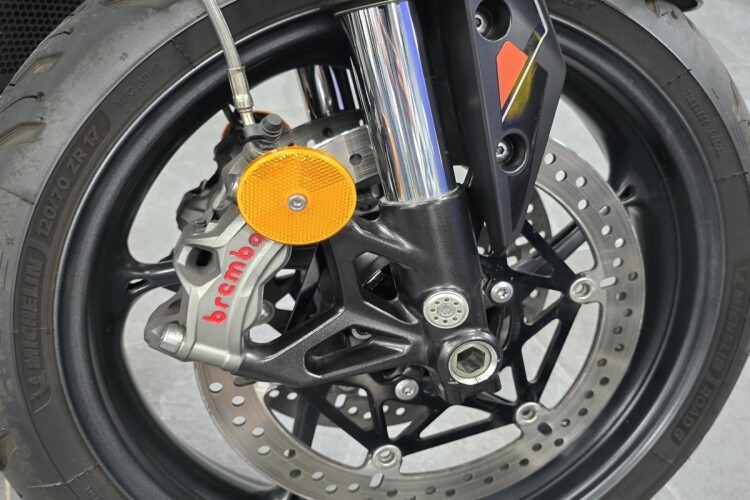 TRIUMPH STREET TRIPLE 765