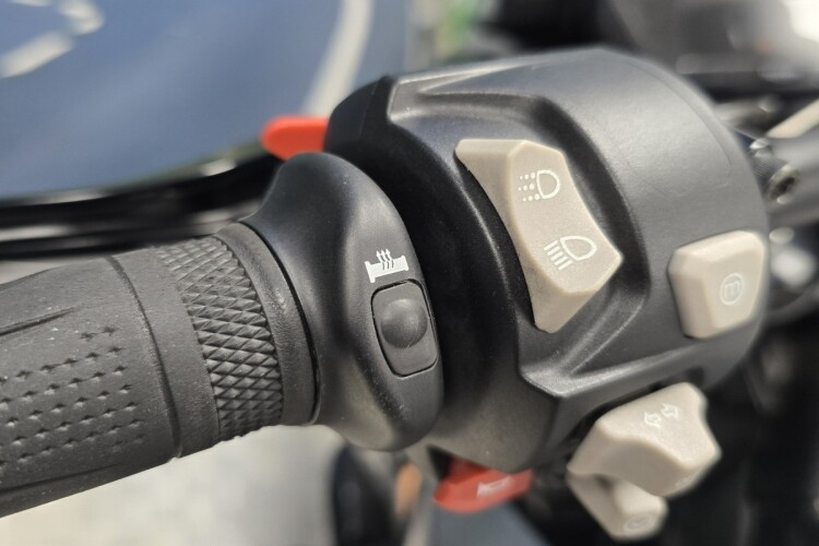 TRIUMPH STREET TRIPLE 765