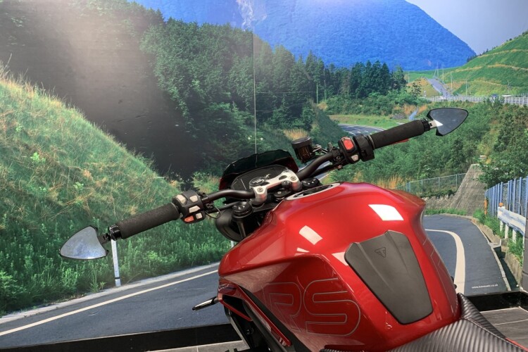 TRIUMPH STREET TRIPLE 765