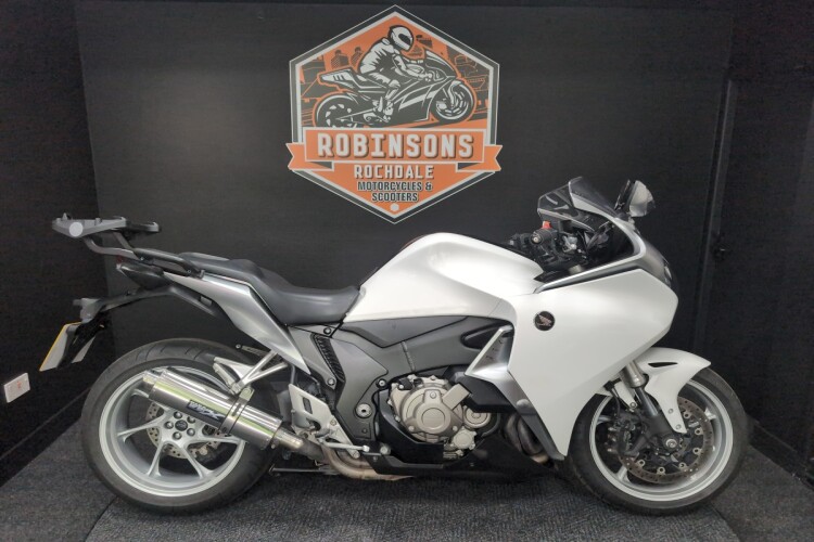 HONDA VFR1200F