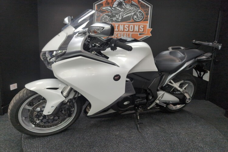 HONDA VFR1200F