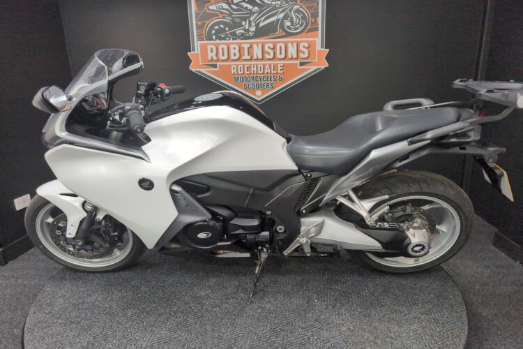 HONDA VFR1200F