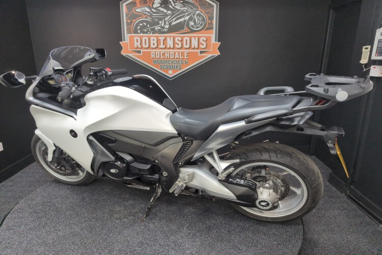 HONDA VFR1200F