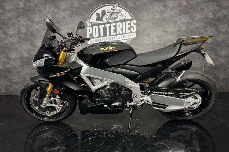 APRILIA TUONO 1100 V4