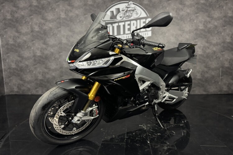 APRILIA TUONO 1100 V4