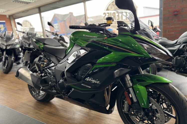 KAWASAKI NINJA 1100 SX SE
