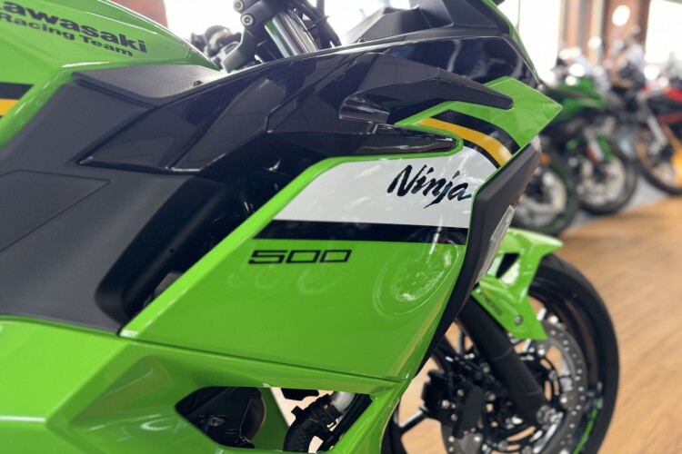 KAWASAKI NINJA 500 SE
