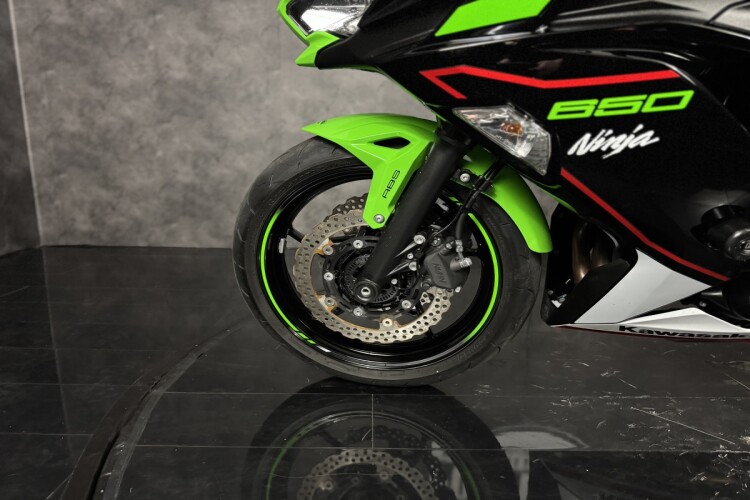 KAWASAKI NINJA 650