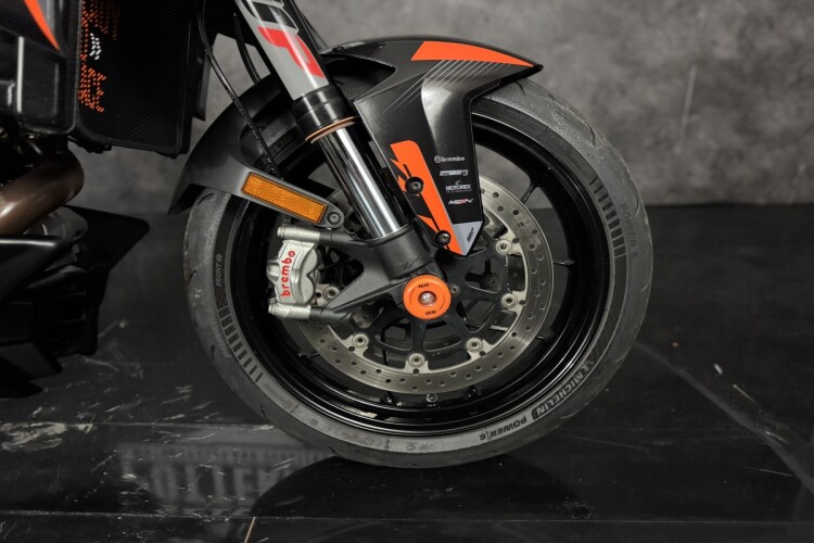 KTM 1290 SUPER DUKE R