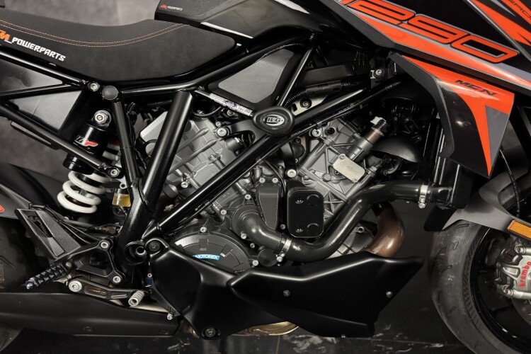 KTM 1290 SUPER DUKE R